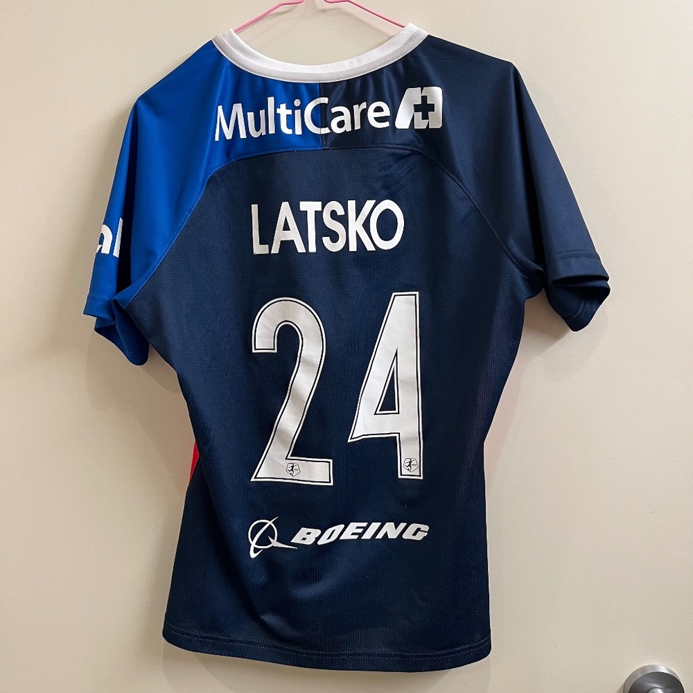 Veronica Latsko Nike Large Women’s OL Reign Seattle Reign NWSL 2022 Jersey
